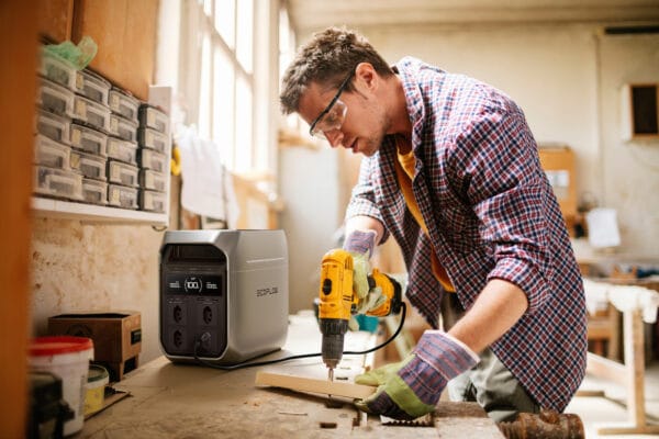 Gerador DELTA 3 Plus (1800W, 220v - EU) + Painel BR